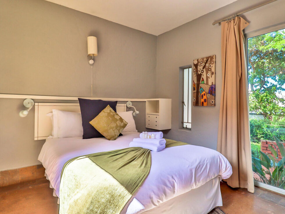 Villa Paradiso in Hartbeespoort - Affordable Stay in Hartebeespoort